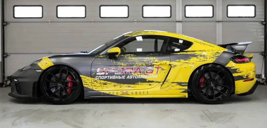 Porsche Cayman GT4